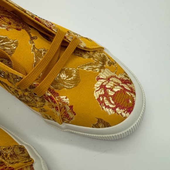 Superga Women’s 11 Canary Yellow Floral Brocade Sneakers With Red & Gold NWT - Picture 4 of 14